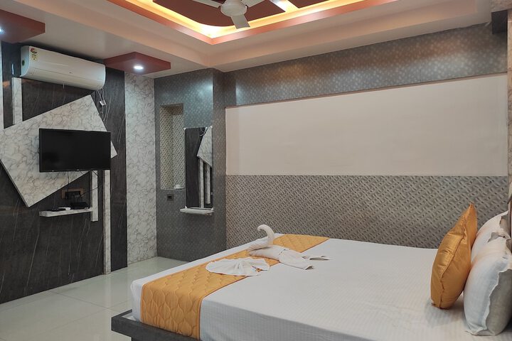 Room 18 of 50