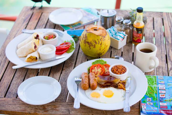 Breakfast/Coffee Service 103 of 138