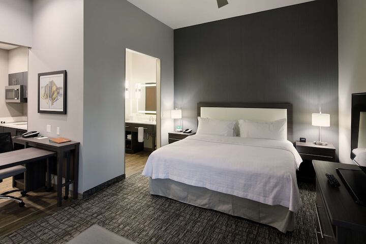 Room 9 of 25