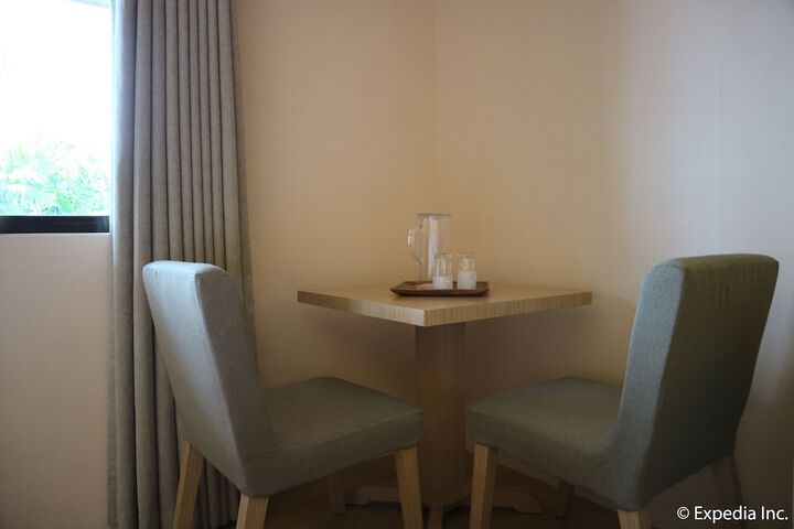 Room 27 of 97