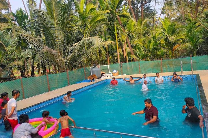 Pool 10 of 12