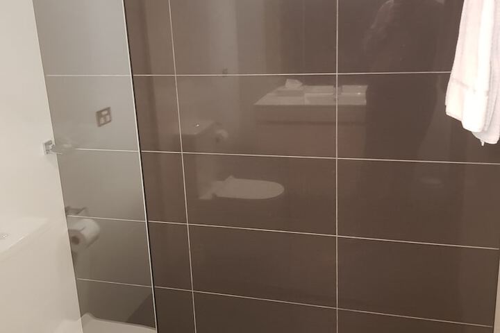 Room 15 of 28