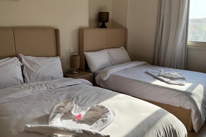 Room 5 of 37
