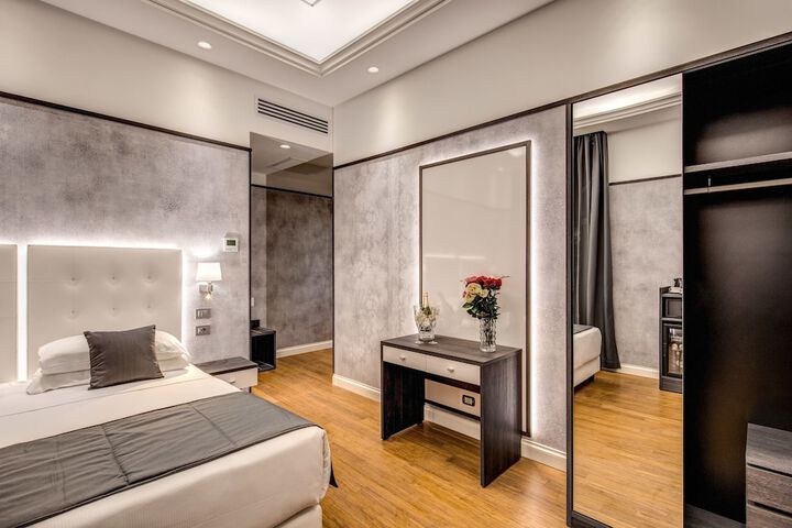 Room 14 of 79