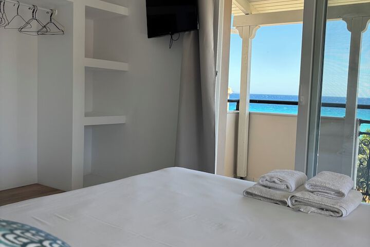 Room 14 of 41