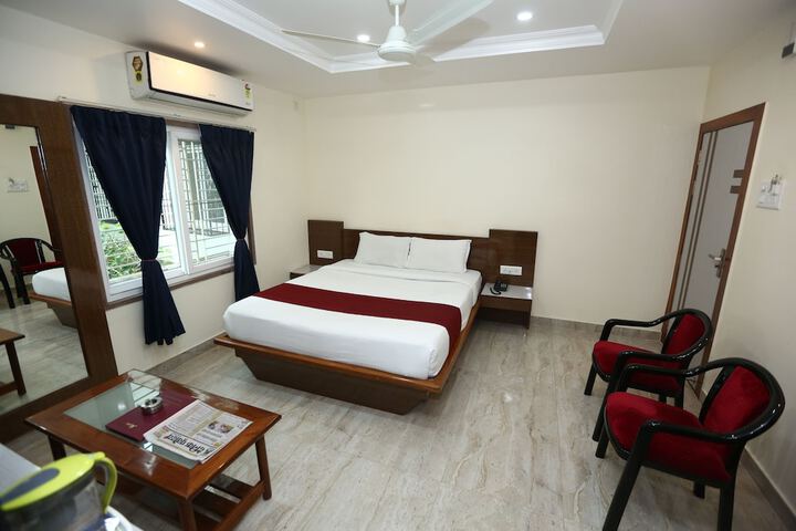 Room 8 of 22