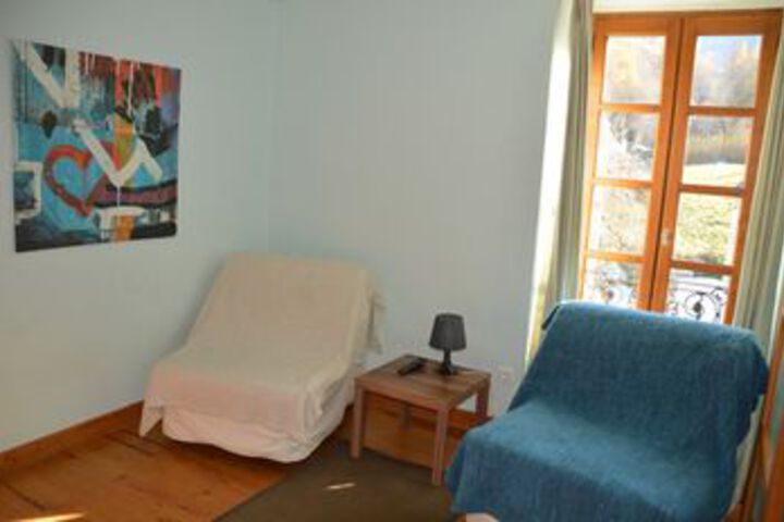 Room 12 of 53