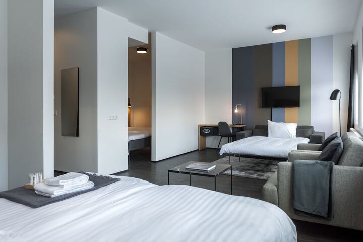 Room 57 of 114
