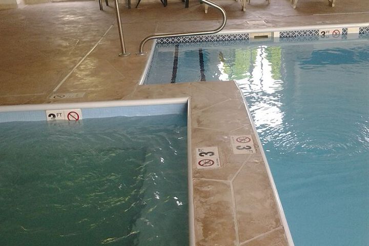 Pool 23 of 29