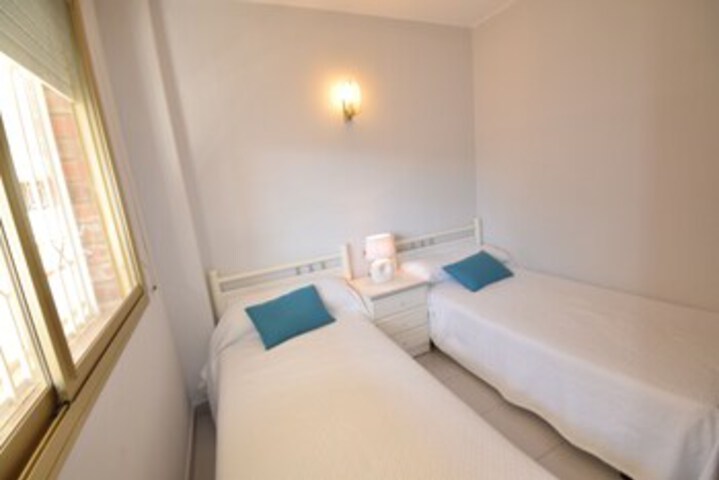 Room 10 of 16