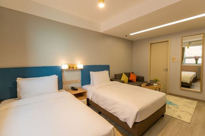 Room 2 of 24