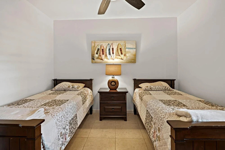 Room 2 of 12