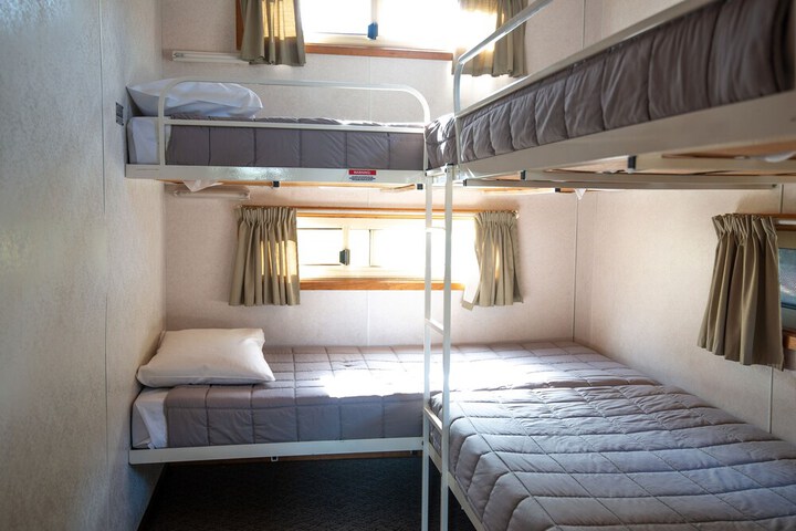 Room 16 of 72