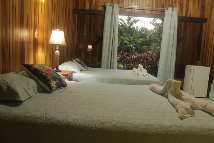 Room 28 of 49