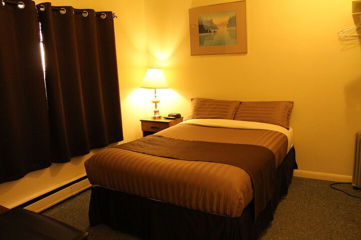 Room 3 of 24