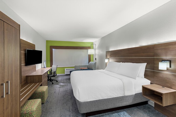 Room 5 of 31
