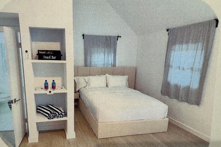 Room 9 of 28