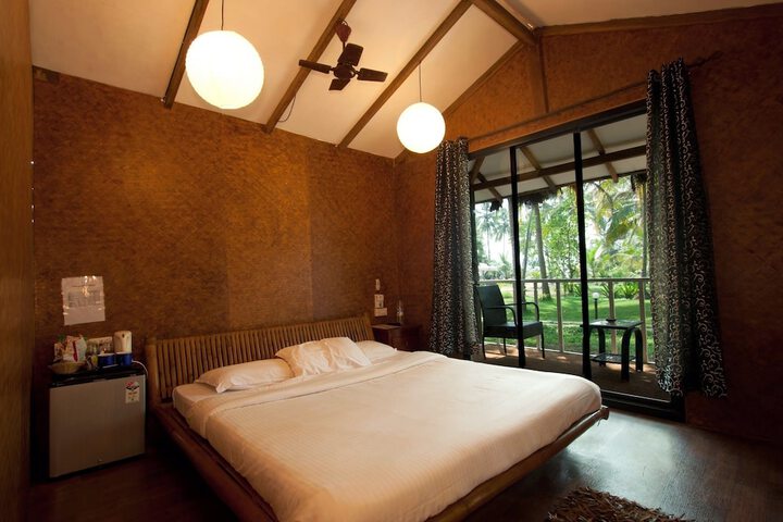 Room 14 of 193