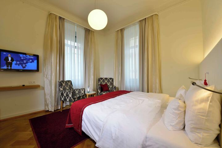 Room 20 of 45