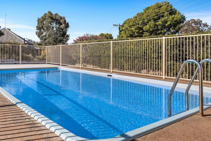 Pool 76 of 85