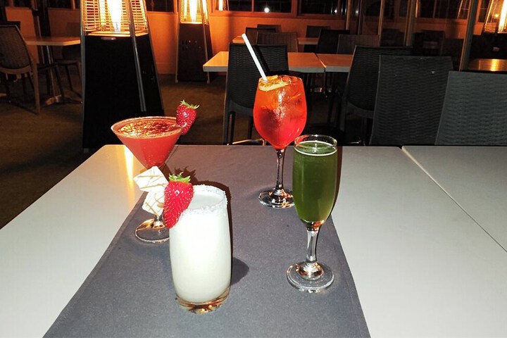 Lounge 64 of 85