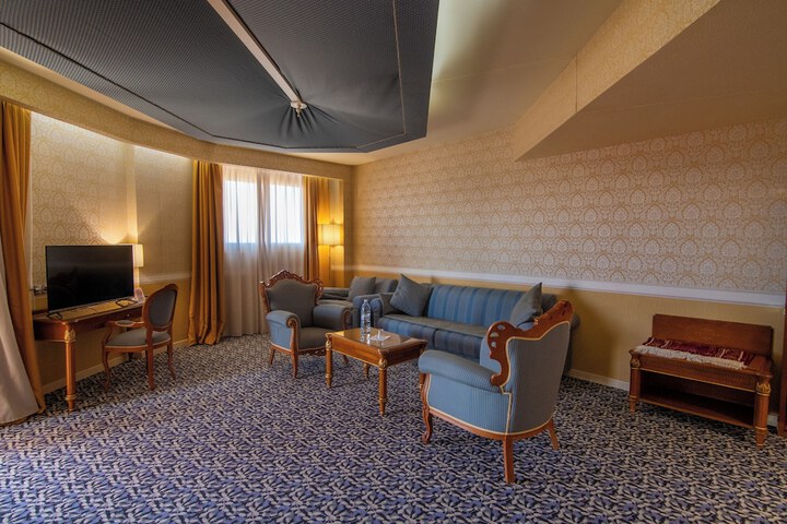 Room 25 of 68