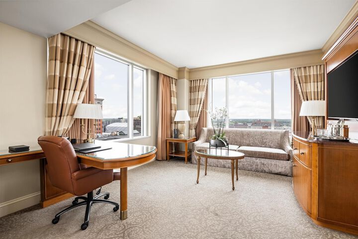 Room 25 of 195