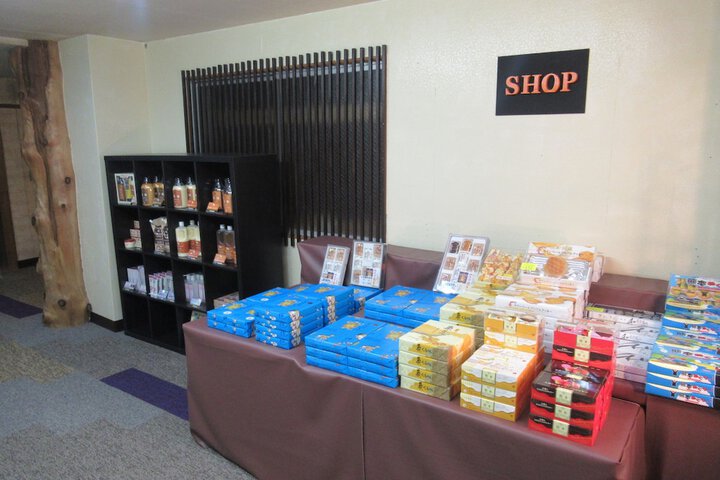 Gift Shop 21 of 39