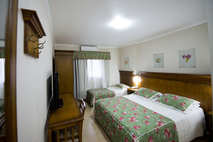Room 3 of 19