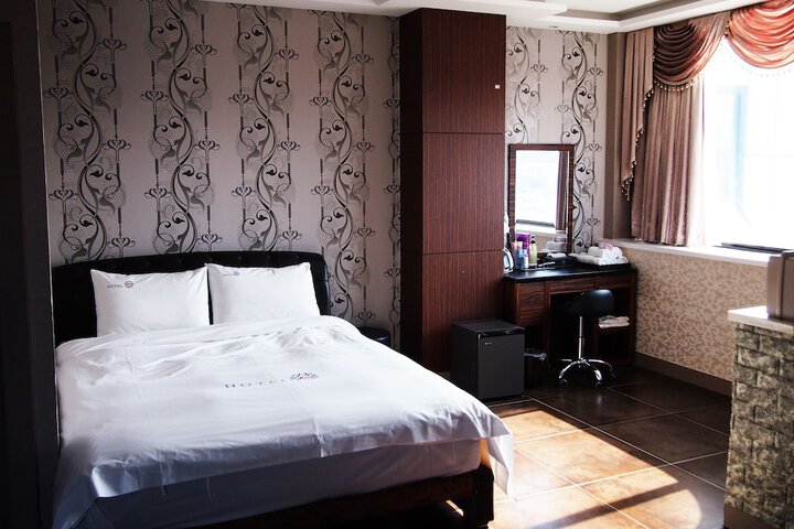 Room 13 of 88