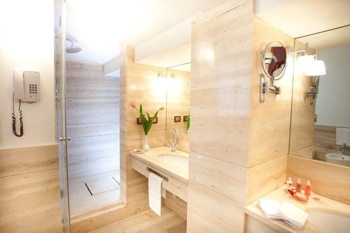 Bath Photo