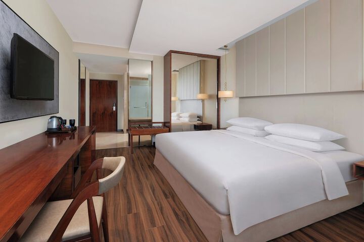 Room 20 of 77