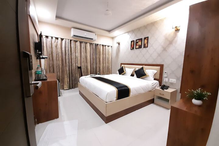Room 10 of 72