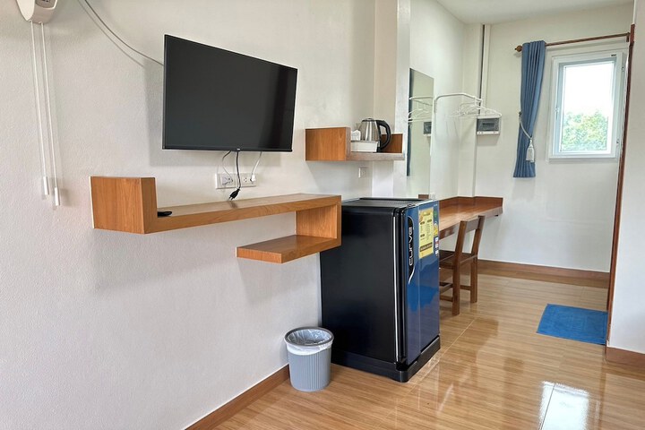 Room 15 of 61