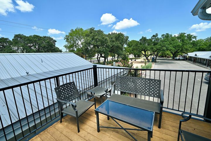 Terrace/Patio 39 of 64