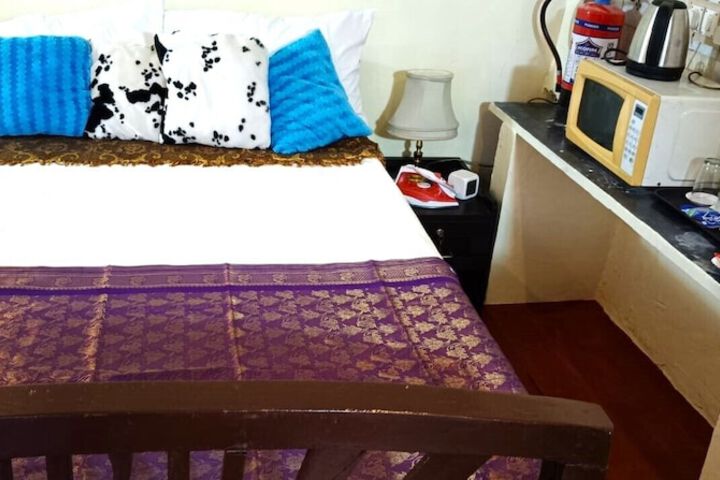 Room 16 of 195
