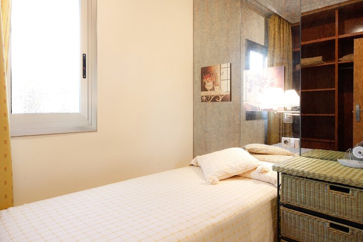 Room 9 of 62