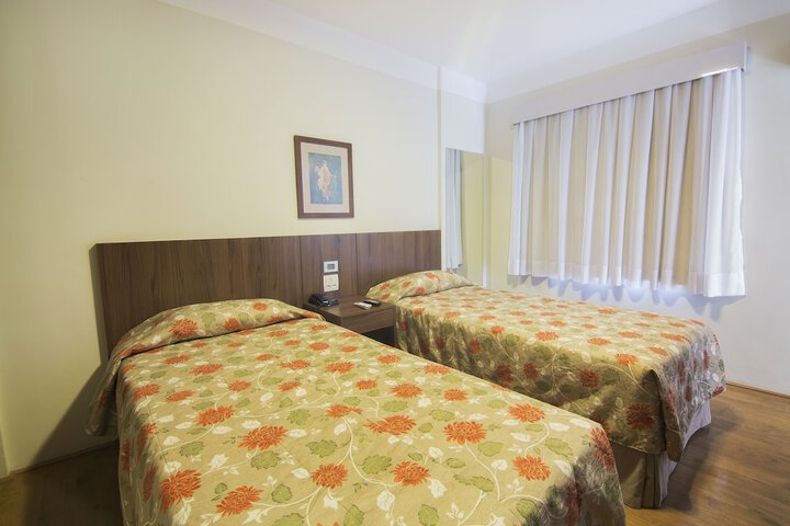 Room 23 of 119