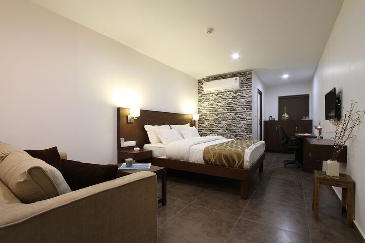 Room 6 of 49