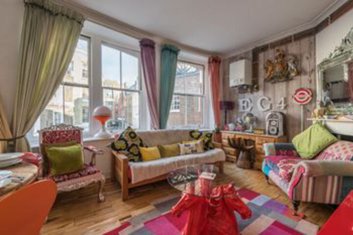 Photo of Sensational St. Pauls Home by the Cathedral