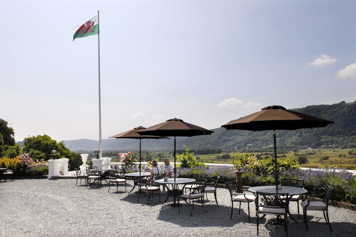 Terrace/Patio 14 of 16