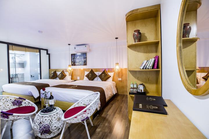Room 27 of 43