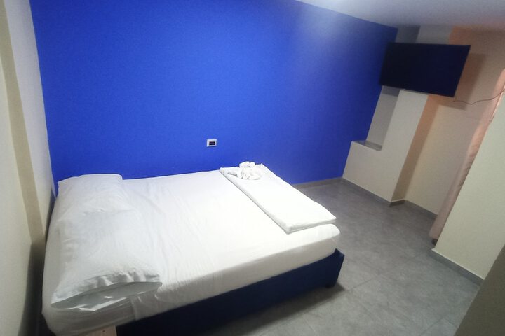 Room 7 of 22