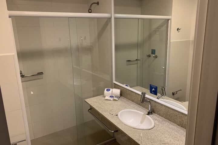 Room 44 of 80