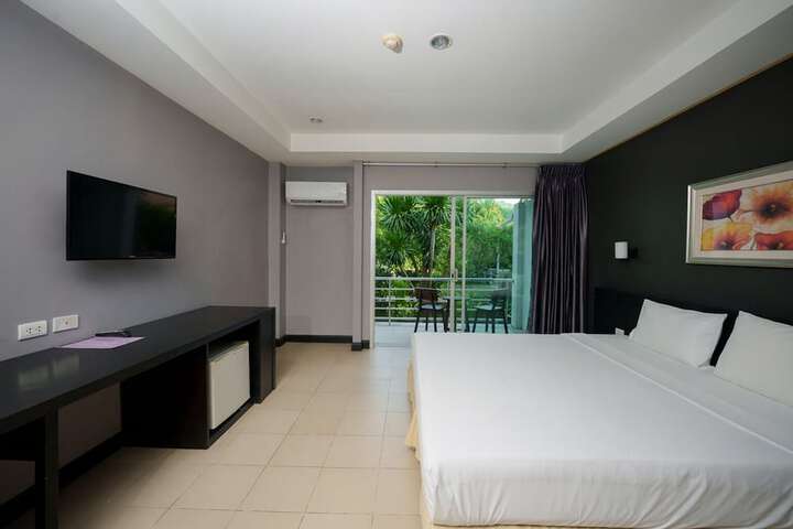 Room 18 of 49