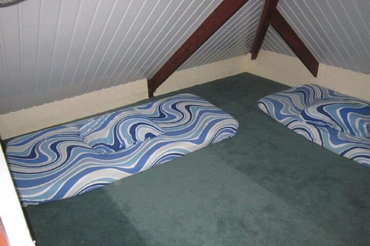 Room 16 of 125