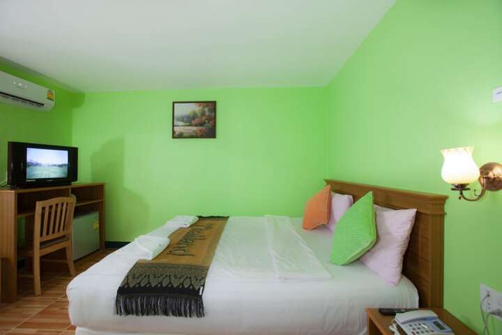 Room 12 of 26