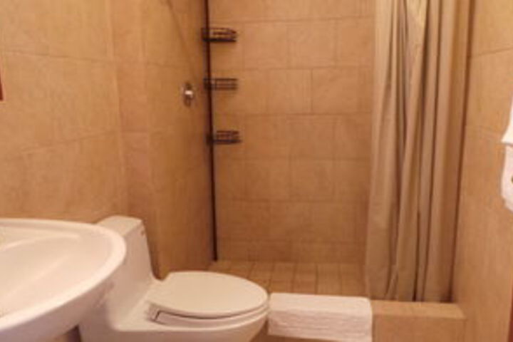 Room 3 of 20