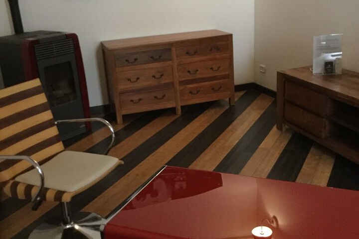 Room 3 of 155