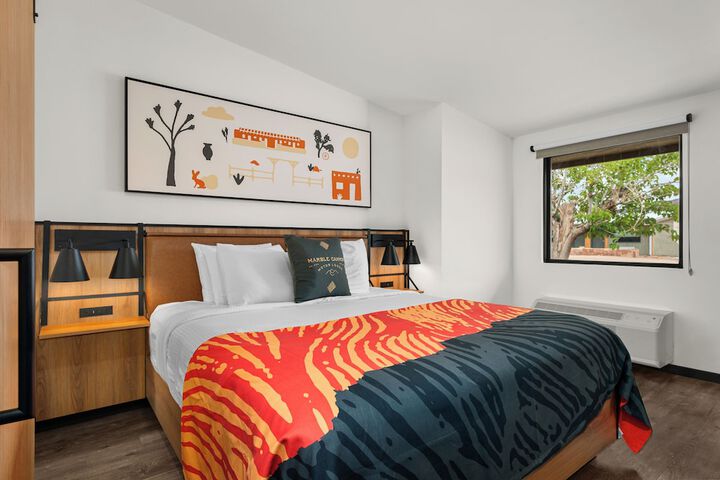 Room 21 of 204